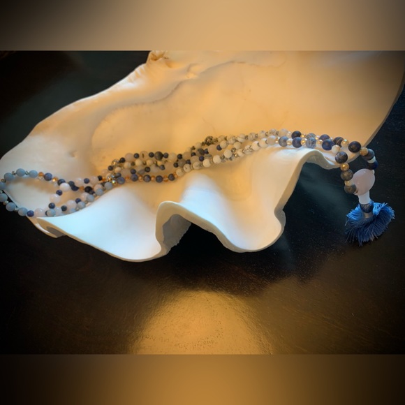 Mala Prayer Bead Necklace 29" with blue silk tassel and rose quartz guru bead - Picture 3 of 6